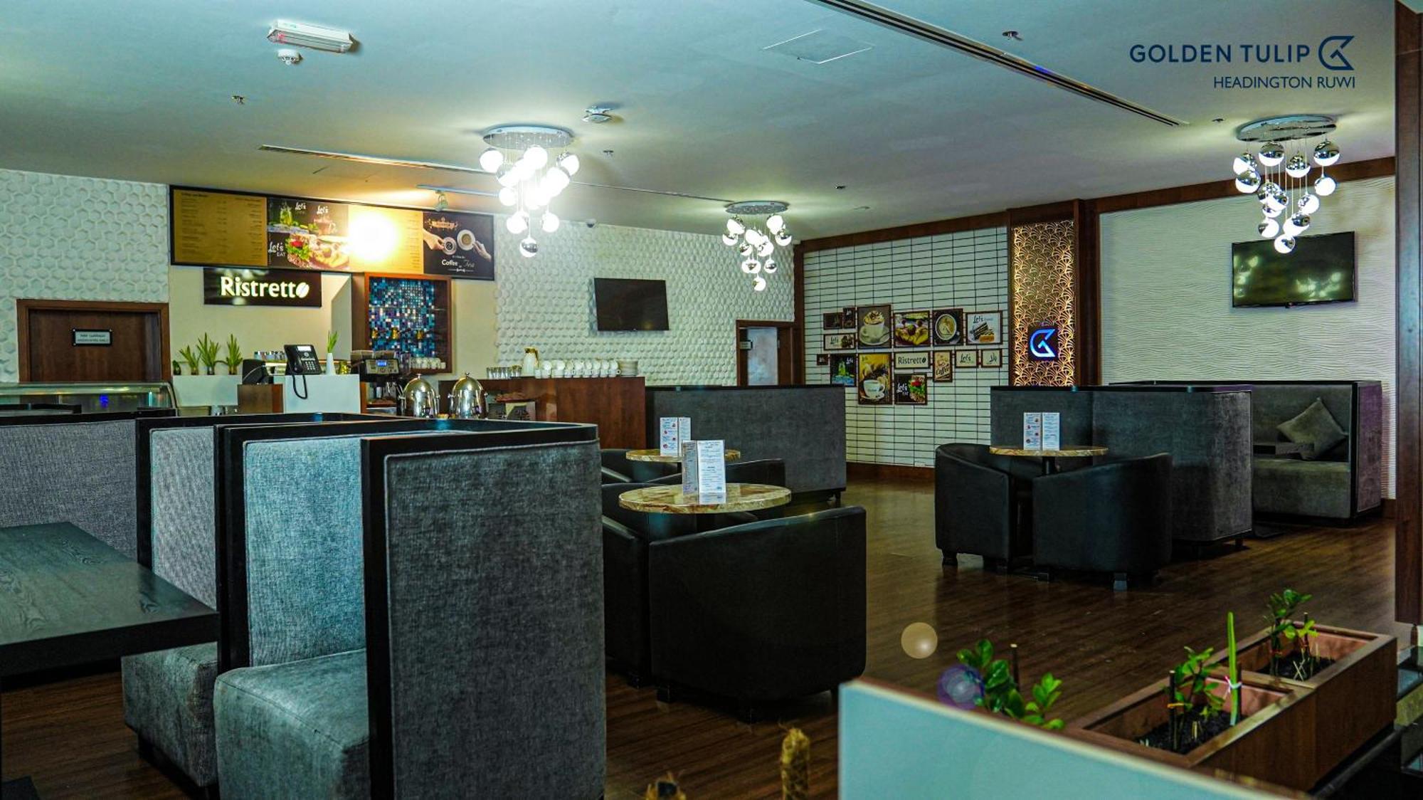 Golden Tulip Headington 호텔 무스카트 외부 사진