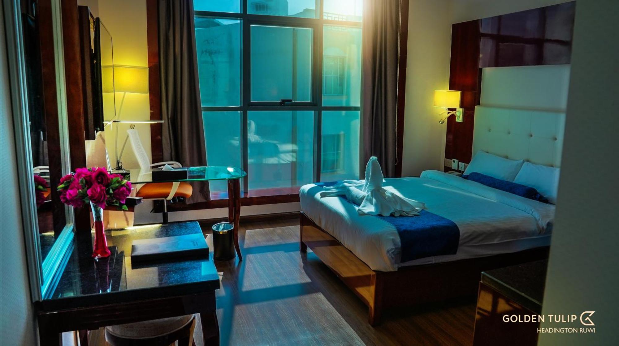Golden Tulip Headington 호텔 무스카트 외부 사진